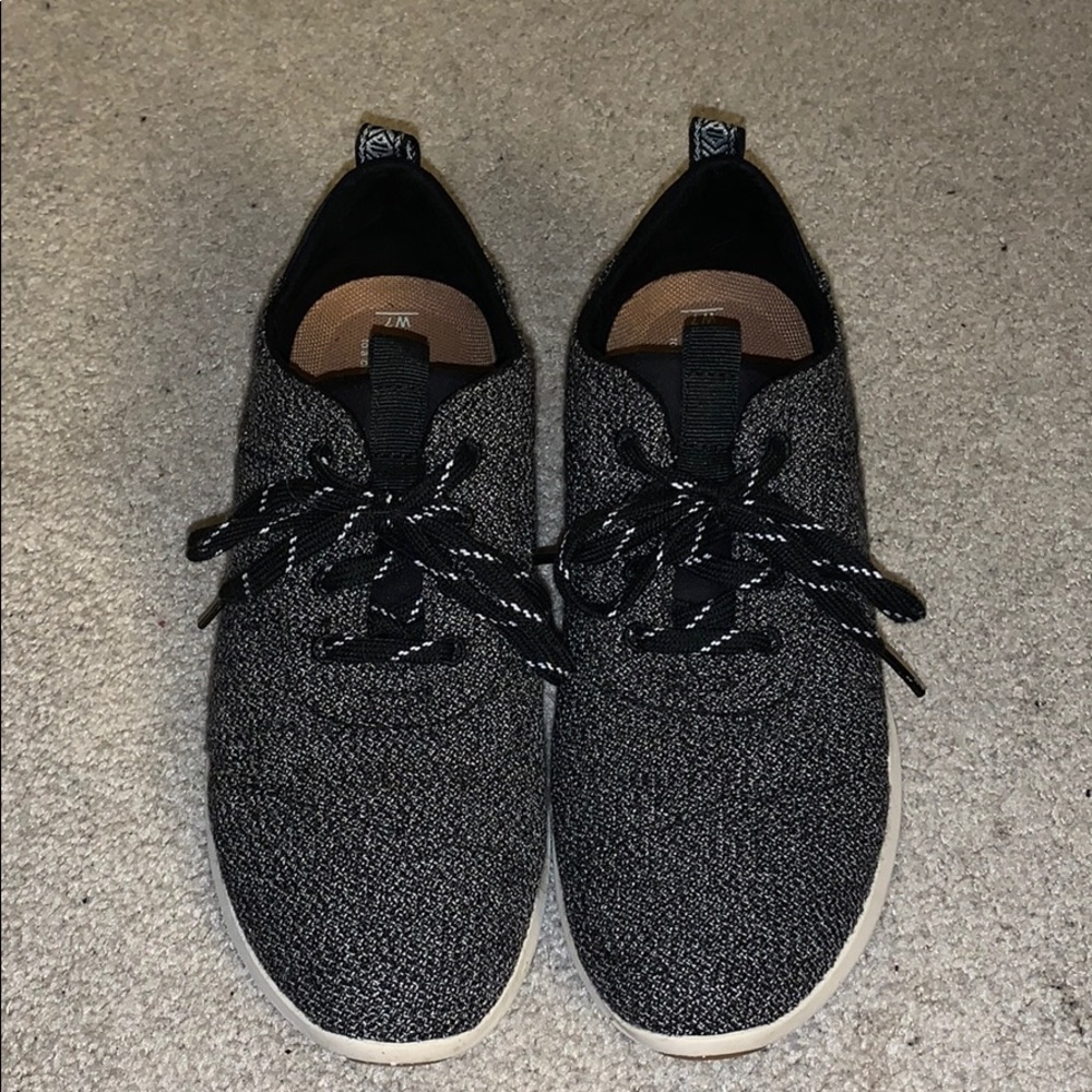 Tom’s Women’s Carrillo Sneakers